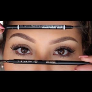 Anastasia Beverly Hills BROW WIZ  (caramel)NWT!!